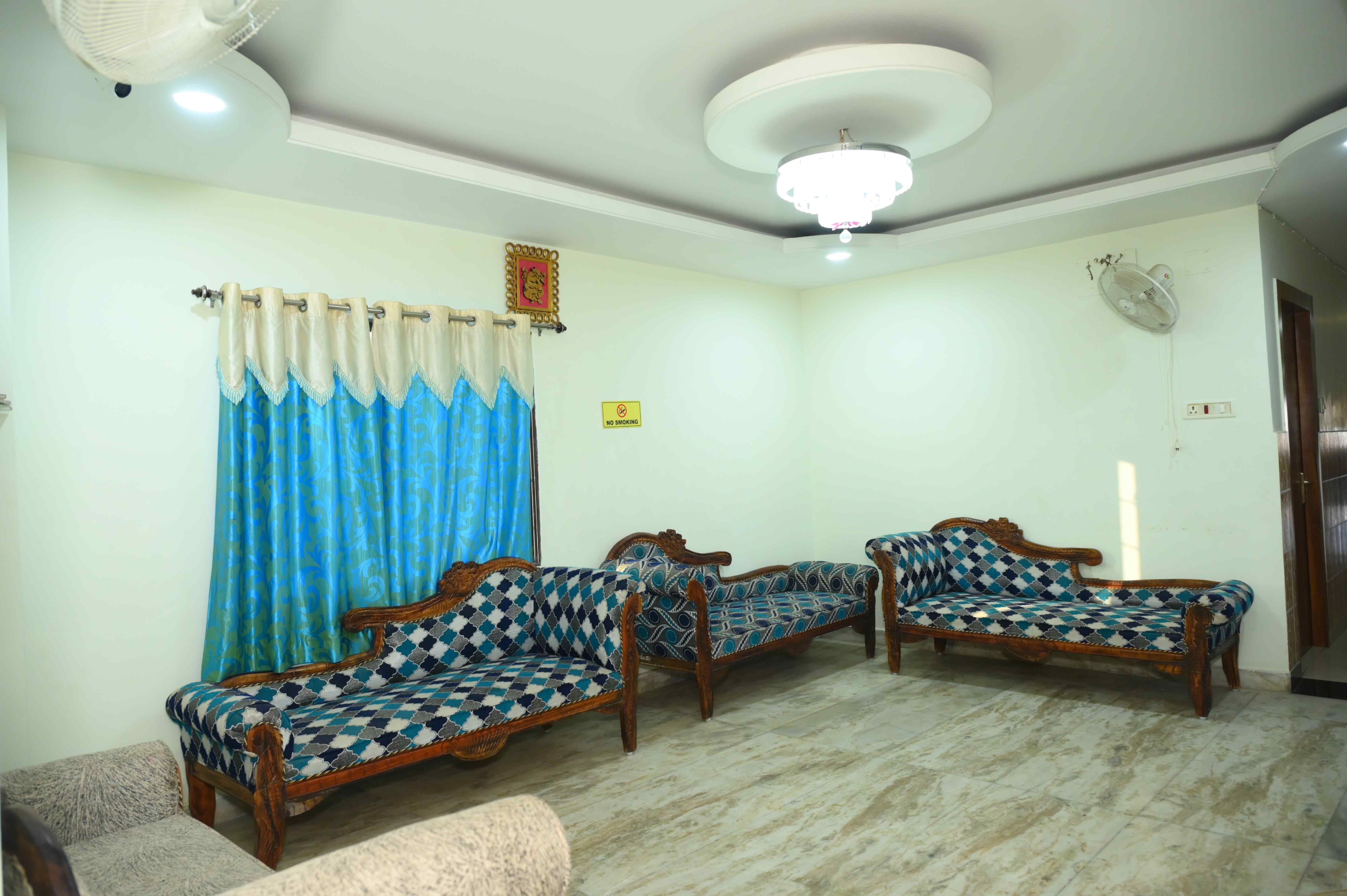 Hotel Madhumala International